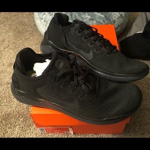 Men’s Nike Free Runners